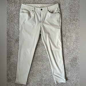 ABC Classic-Fit Pant 34"
Warpstreme Slim fit 34x34